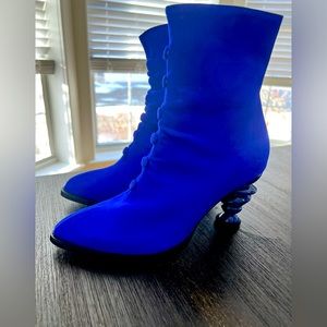 NWT John Fluevog suede Jyoti zip-up ankle boot side 7